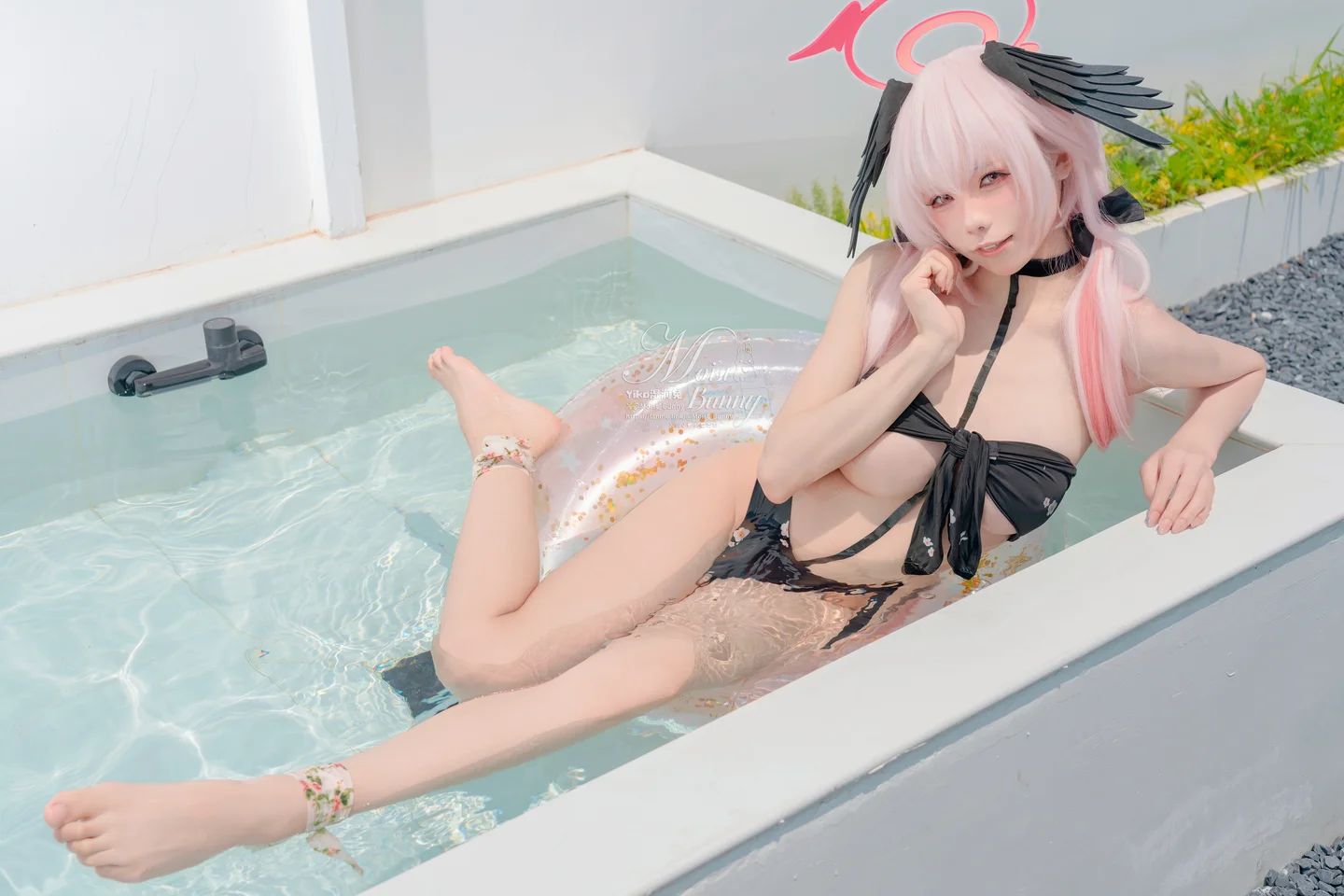 咬一口兔娘Yiko湿润兔_25年8月订阅作品『下江小春_泳装』95P,2V_2_43GB Yiko湿润兔『下江小春 泳装』-50.webp